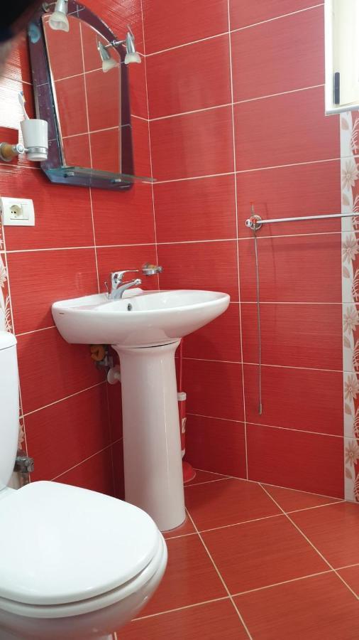 Cheerful 3-Bedroom Private Villa in Borsh! Buitenkant foto